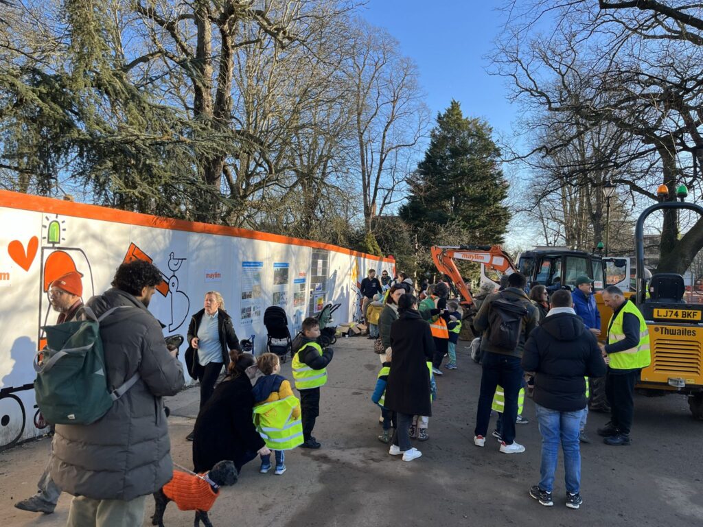 Digger Day at Crystal Palace Park brought together families, future engineers and our project team for a morning of discovery and inspiration. We’re proud to be regenerating this much‑loved park, creating new spaces, including a dinosaur‑themed playground and improving facilities for the whole community.