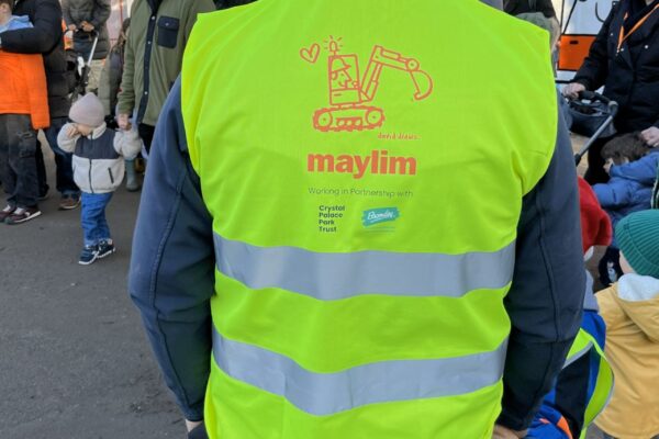 Digger Day at Crystal Palace Park brought together families, future engineers and our project team for a morning of discovery and inspiration. We’re proud to be regenerating this much‑loved park, creating new spaces, including a dinosaur‑themed playground and improving facilities for the whole community.